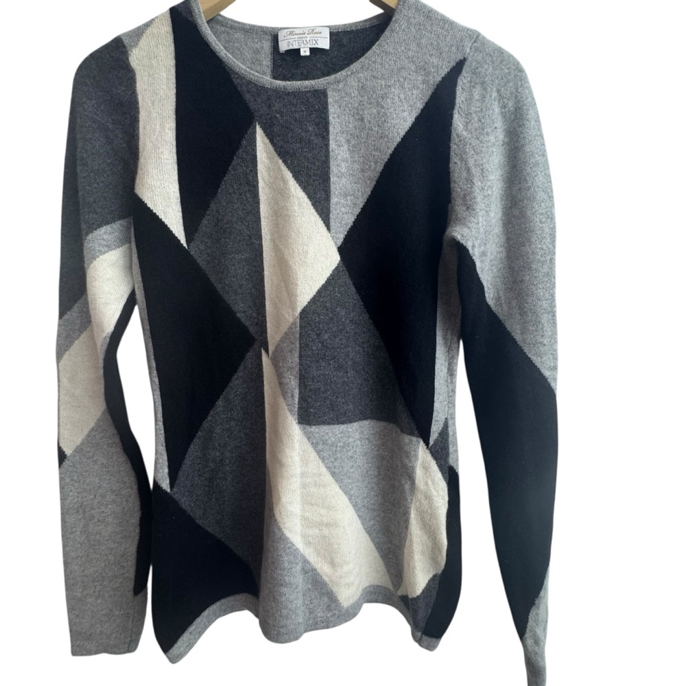 Intermix 100% cashmere sweater by Minnie Rose M